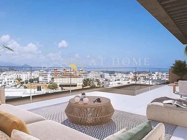 Apartamento con piscina en venta en Estepona Pueblo