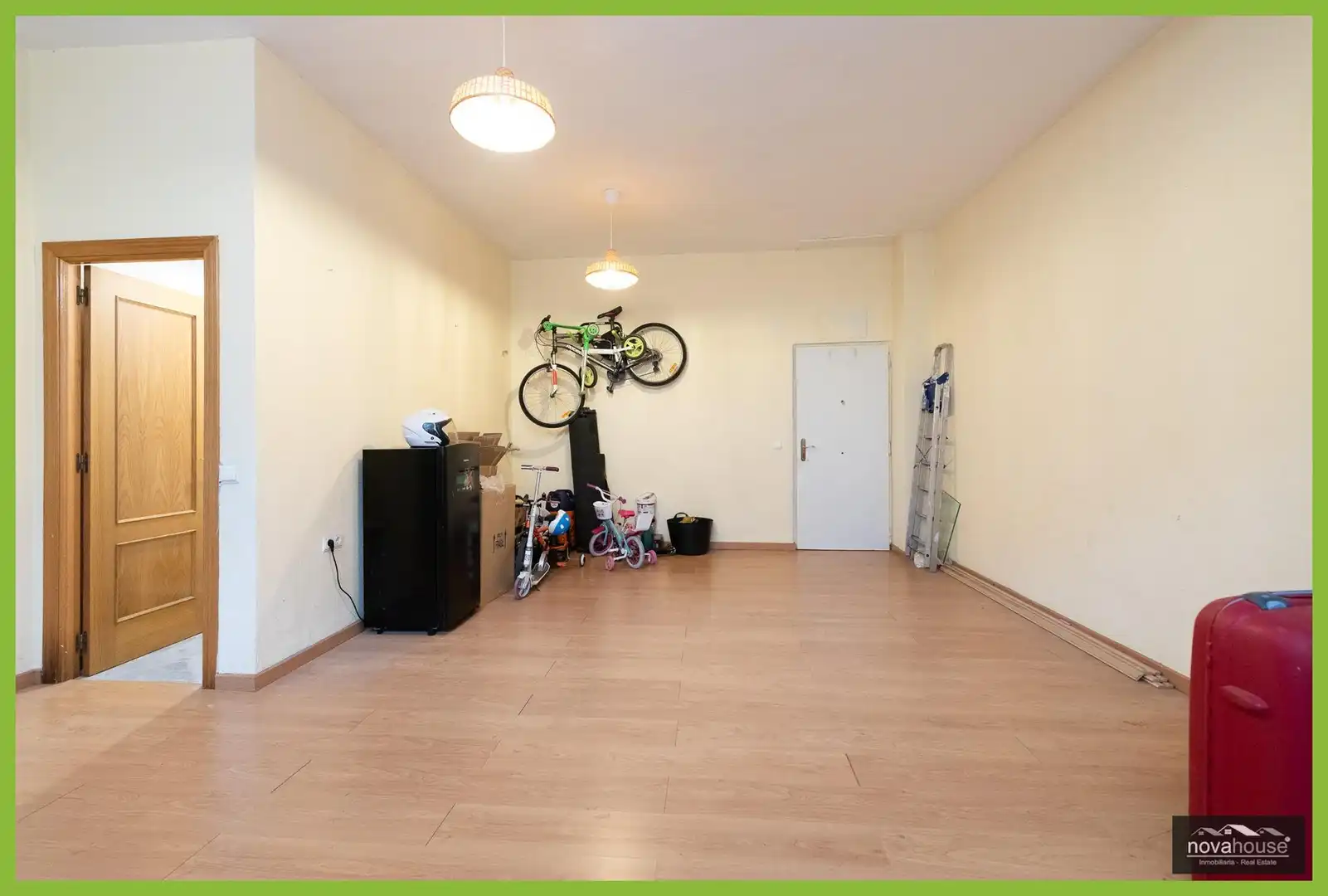 Casa adosada en venta en Calle Albon, Torre de Benagalbón