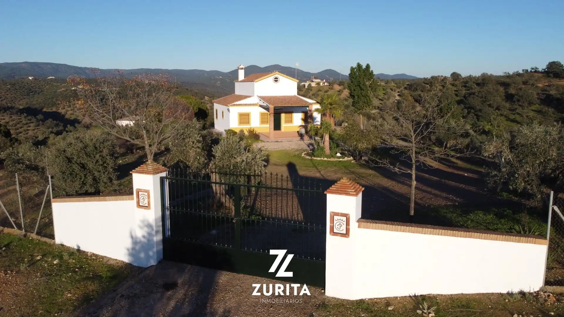 Casa rústica con piscina en venta en Zona Pantano Martín Gonzalo, imagen 5