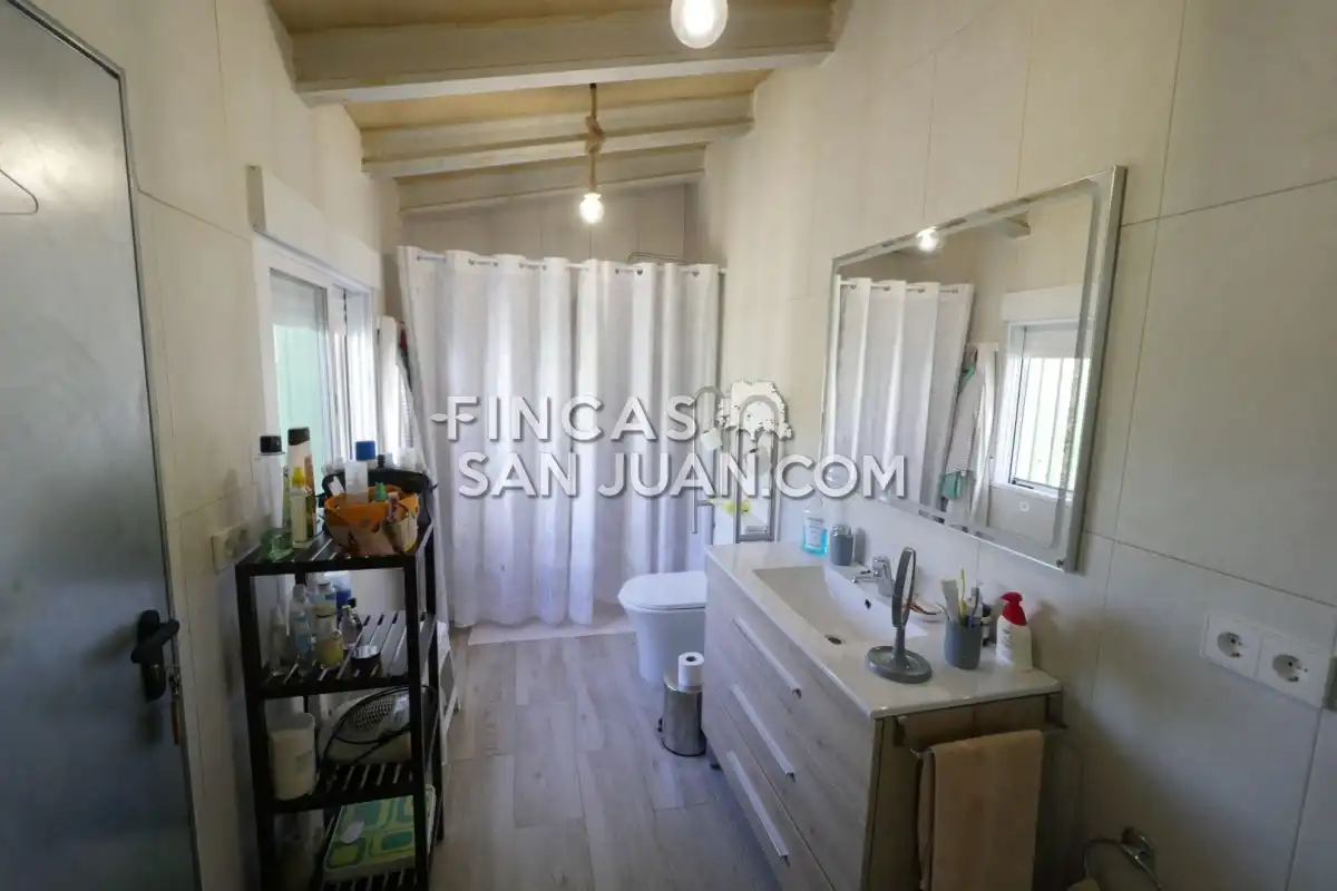 Badezimmer von Residential zum Verkauf in Torremanzanas / La Torre de les Maçanes