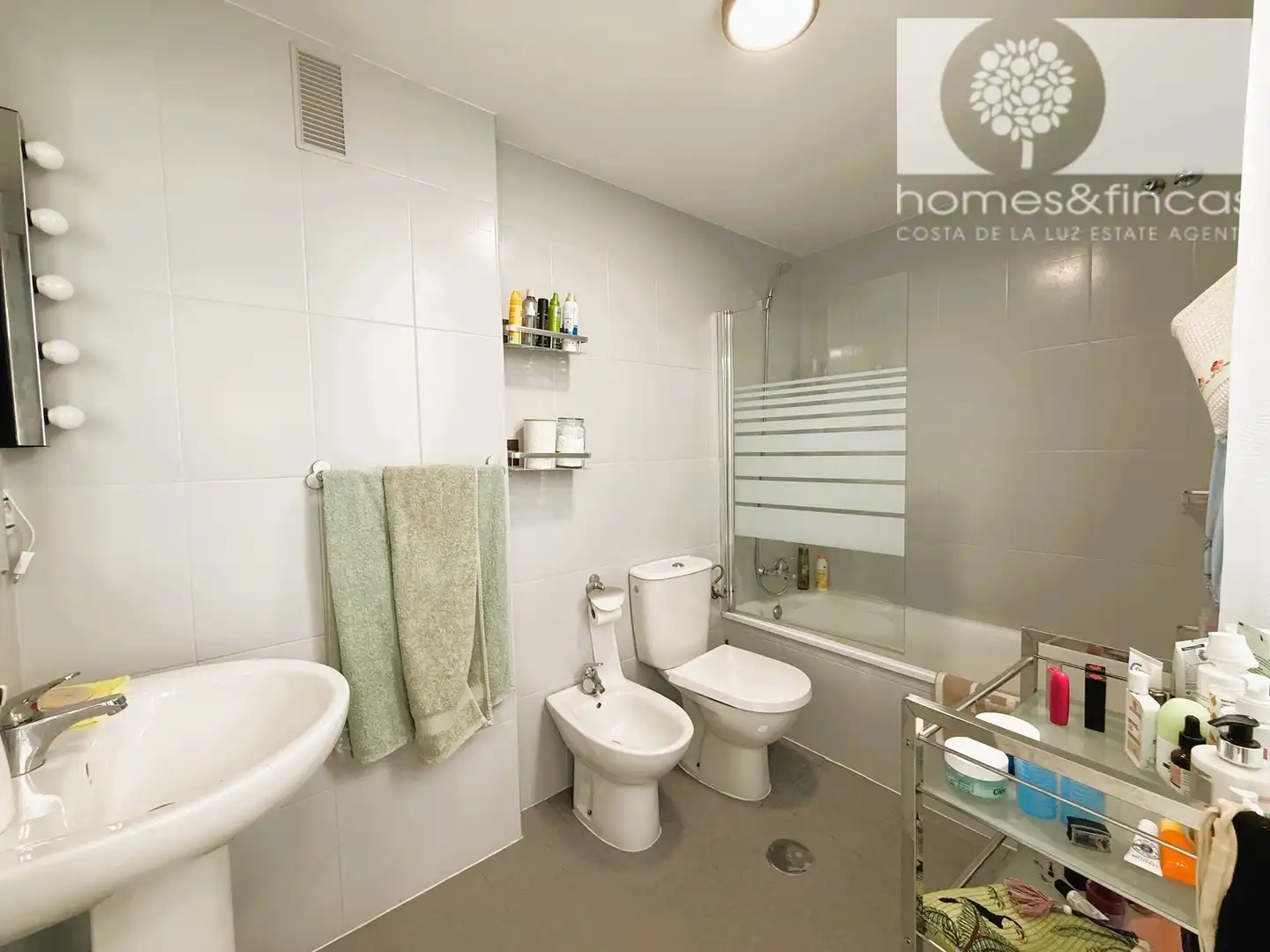 Bathroom of Duplexes for sale in Ayamonte  with Air Conditioner, Terrace and Furnished