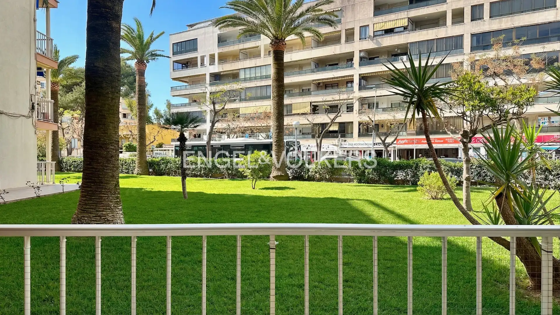 Vista exterior de Planta baja en venta en Vila-seca con Parquet, Balcón y Alarma