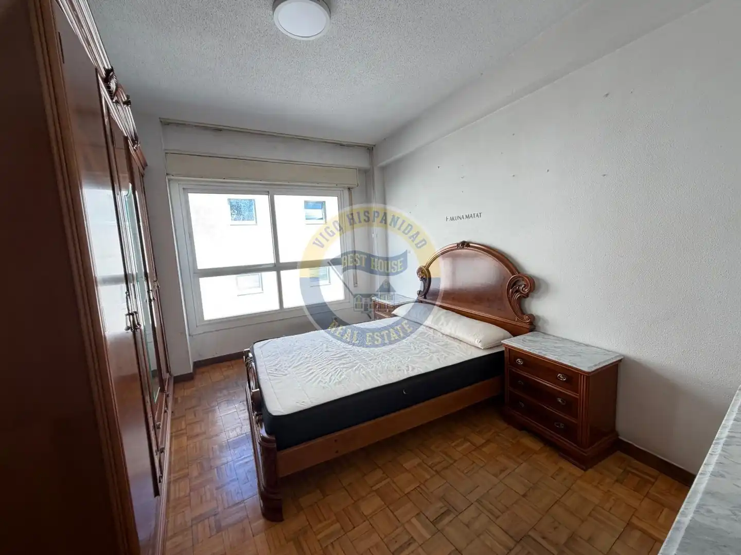 Habitación de Piso de alquiler en Vigo  con Calefacción, Parquet y Amueblado