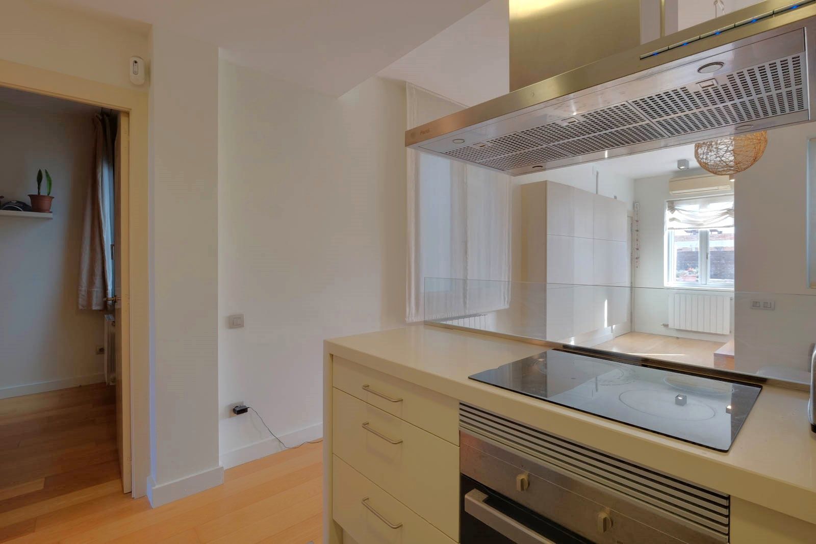 Cocina de Ático en venta en  Barcelona Capital con Aire acondicionado, Calefacción y Jardín privado