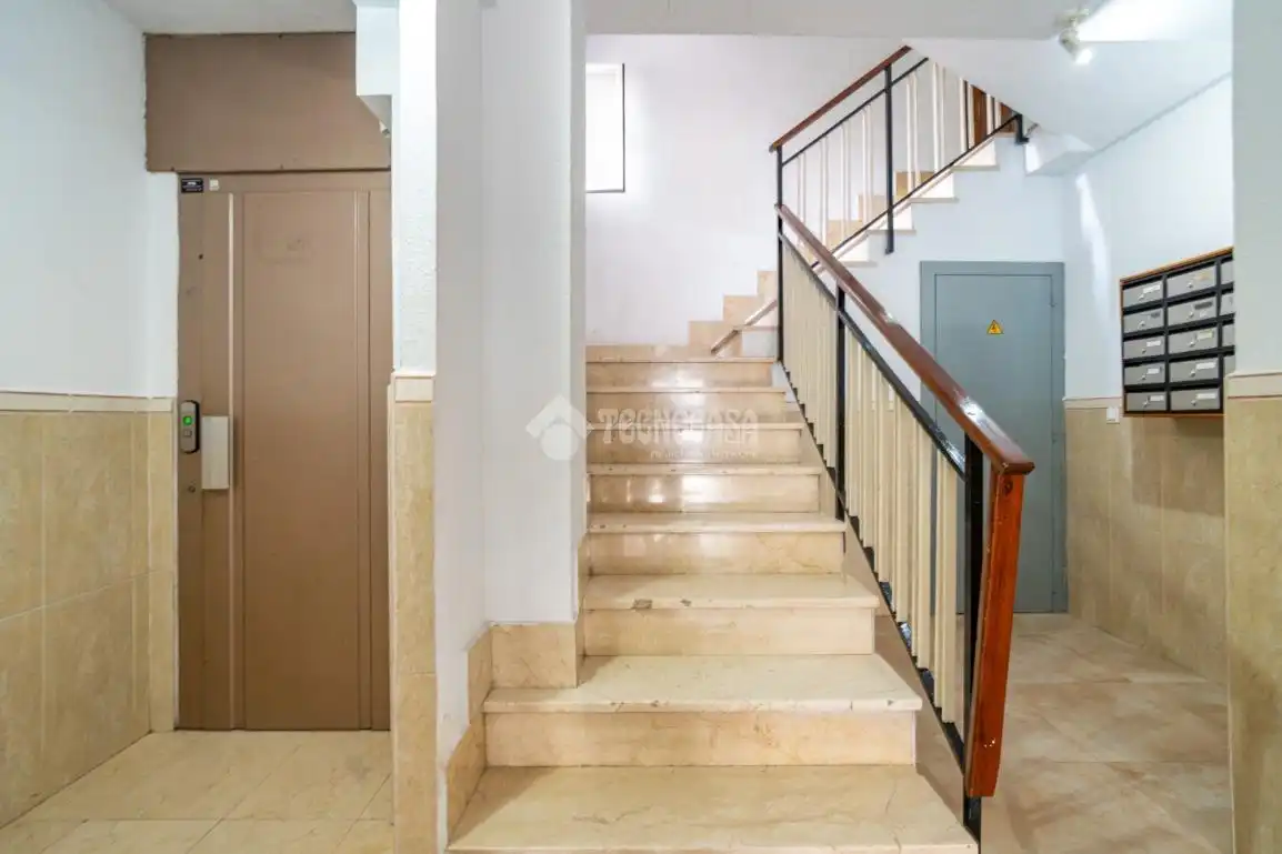 Flat for sale in Granada  with Air Conditioner, Heating and Terrace