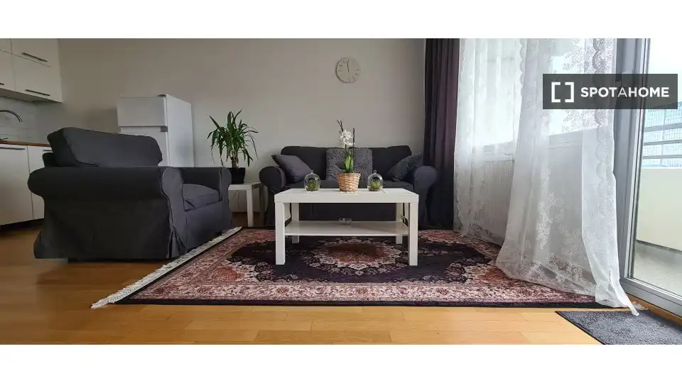 Sala de estar de Apartamento para compartir en Las Navas de la Concepción con Aire acondicionado, Terraza y Amueblado