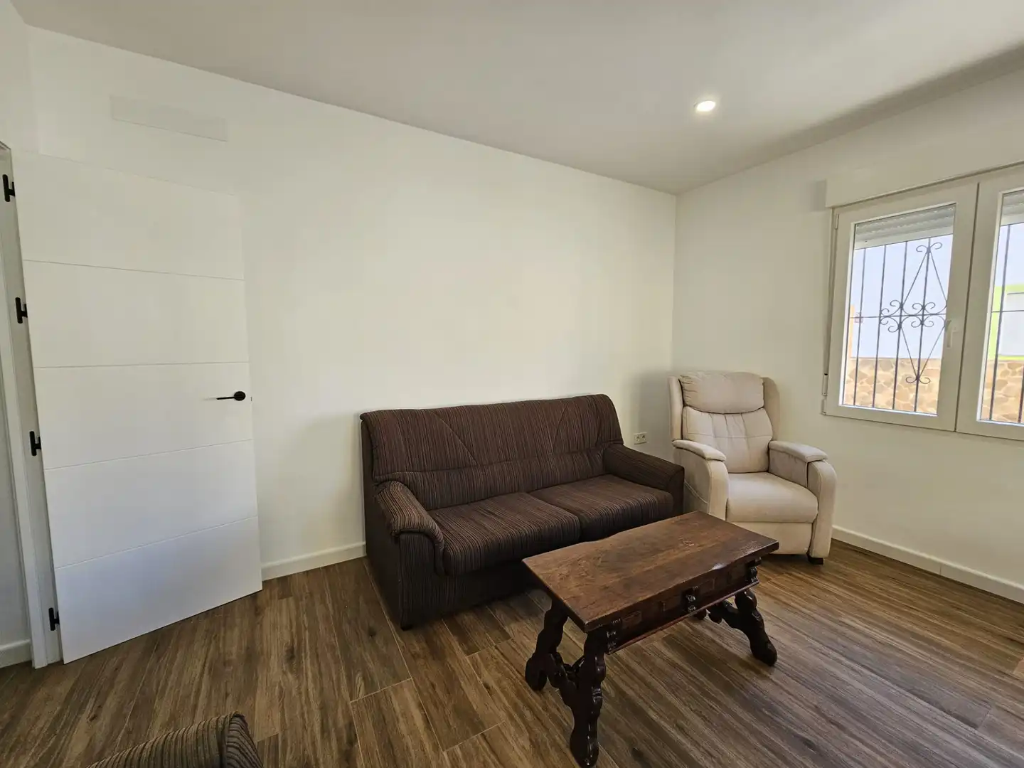 Sala d'estar de Casa o xalet en venda en San Pedro del Pinatar amb Moblat