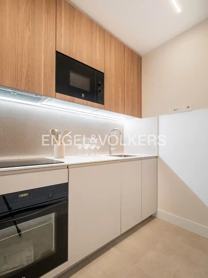 Küche von Wohnung zur Miete in Madrid mit Klimaanlage, Heizung und Terrasse