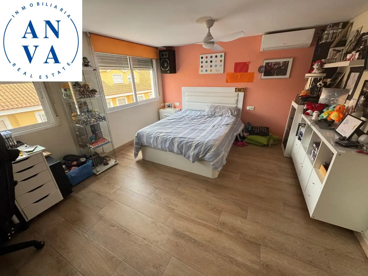 Schlafzimmer von Haus oder Chalet zum Verkauf in Sant Joan d'Alacant mit Klimaanlage, Privatgarten und Abstellraum