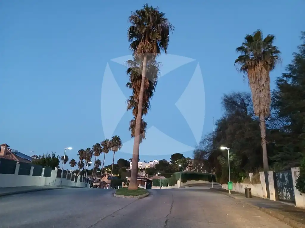 Detached house with pool for sale in Urbanización Las Lomas