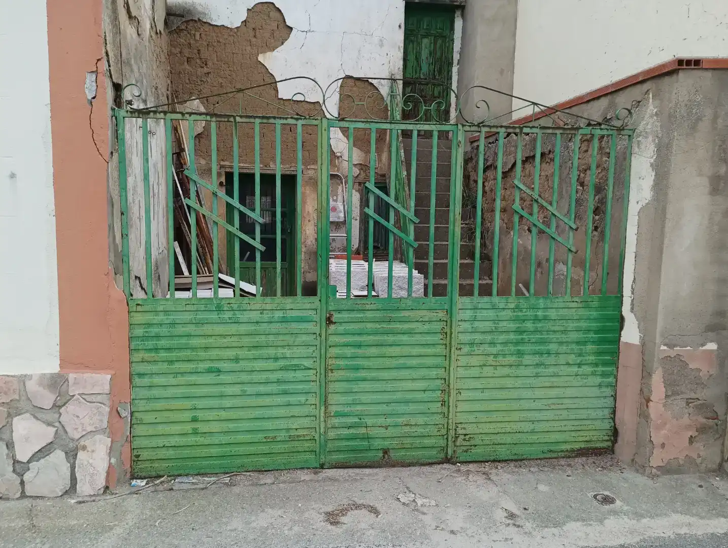Vista exterior de Planta baixa en venda en Coreses
