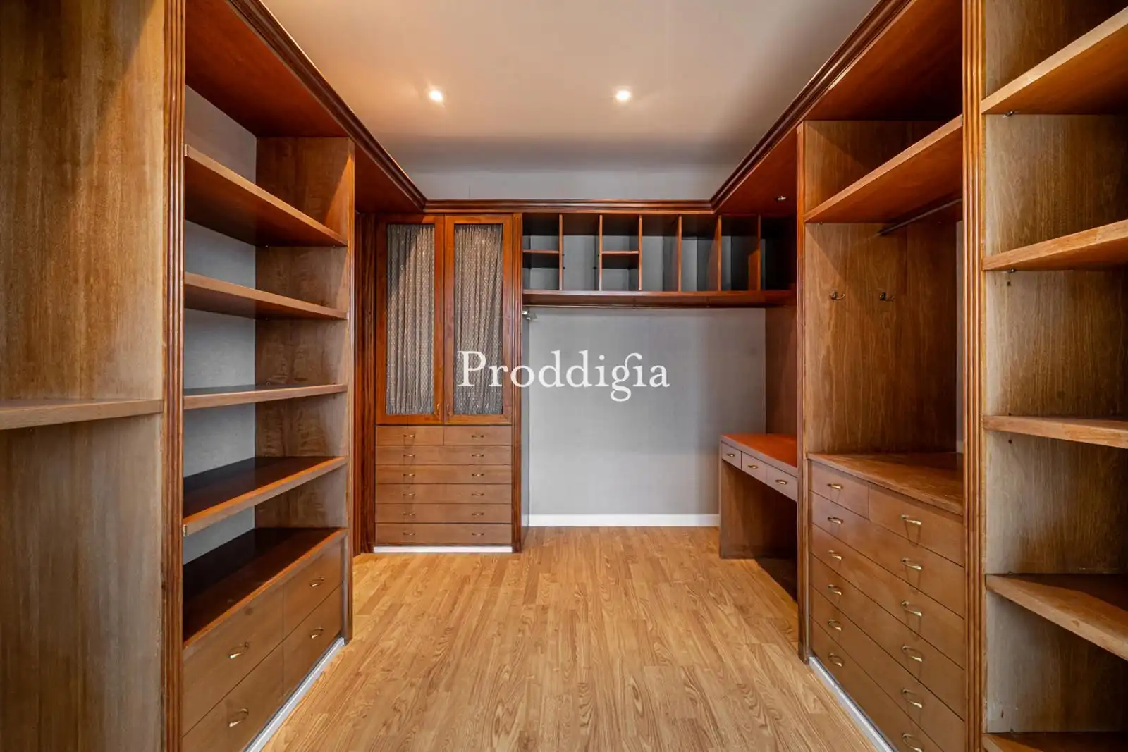 Bedroom of Flat for rent in Barcelona  with Air Conditioner, Heating and Terrace