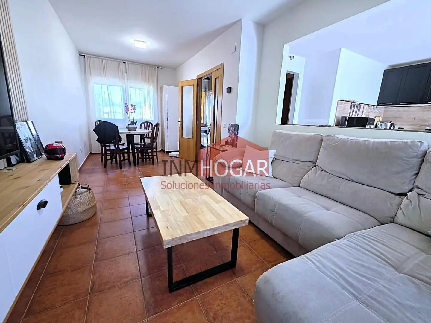 Sala d'estar de Casa adosada en venda en Mediana de Voltoya amb Calefacció, Jardí privat i Piscina