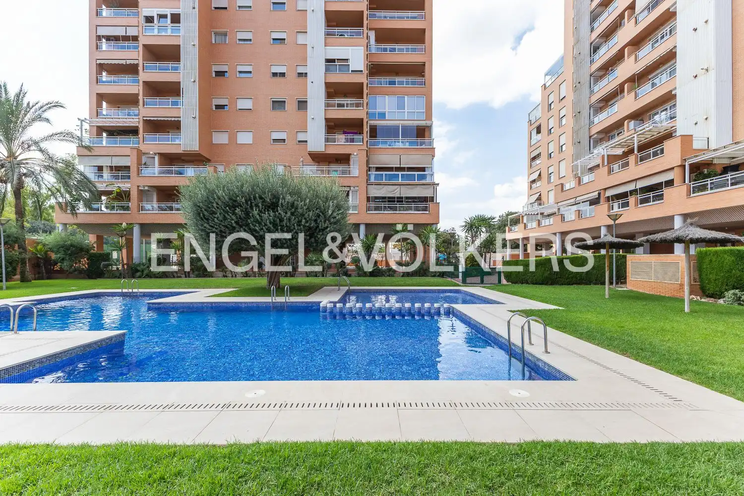 Piscina de Piso en venta en Valencia con Aire acondicionado, Calefacción y Parquet