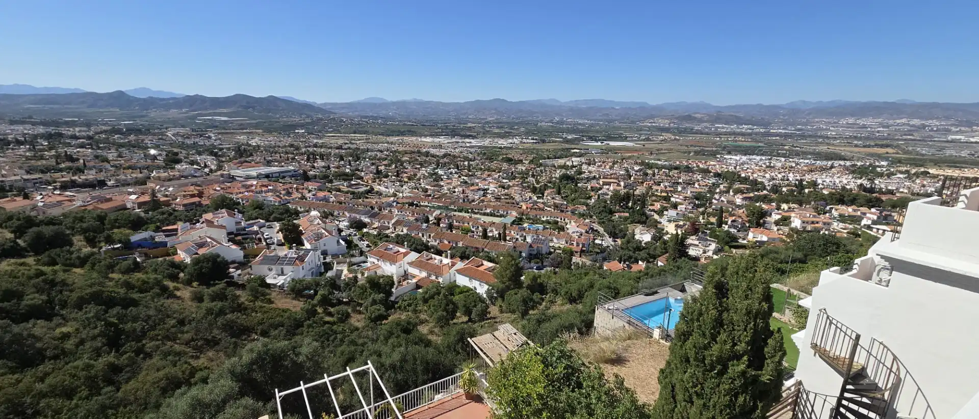 Exterior view of Detached homes for rent in Alhaurín de la Torre  with Air Conditioner, Terrace and Furnished