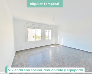 Exterior view of Flat for sale in Sabadell  with Oven and Washing machine