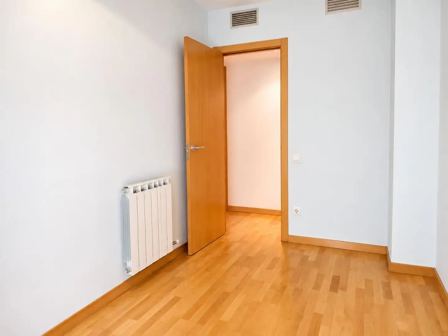 Pis amb terrassa en venda a LAUREA MIRO, imagen 18