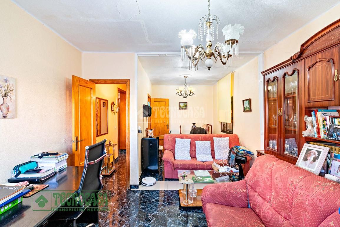 Sala d'estar de Casa adosada en venda en La Mojonera