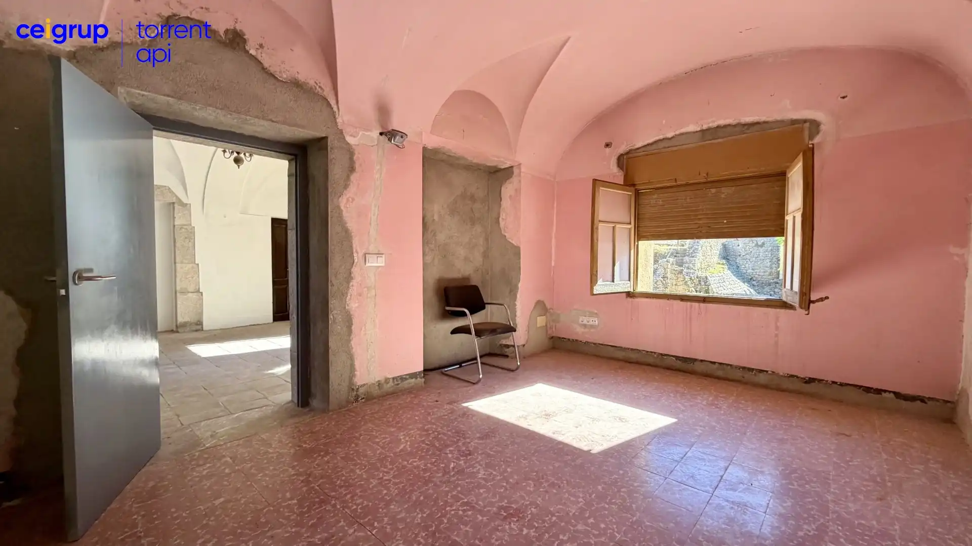 Sala d'estar de Finca rústica en venda en Bellcaire d'Empordà amb Terrassa i Balcó