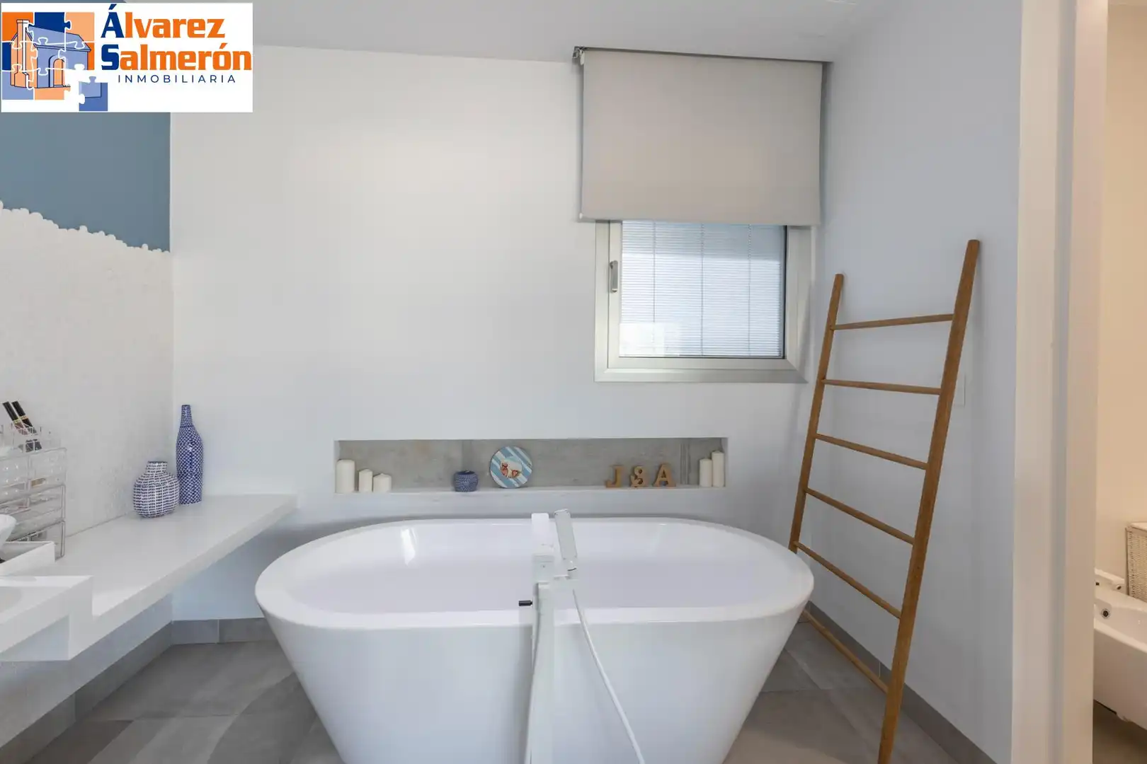 Bathroom of Houses for sale in Granada