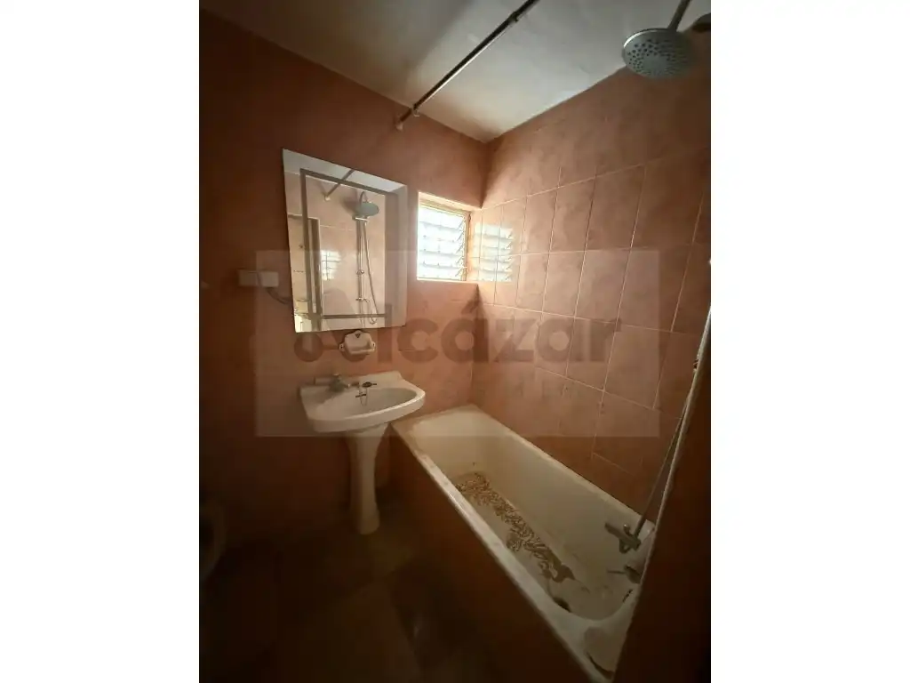 Bathroom of Houses for sale in Alcalá de Guadaira