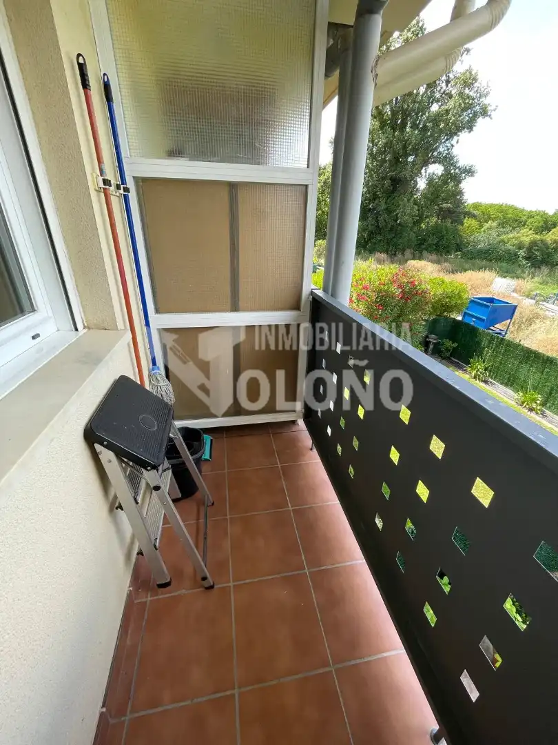 Terraza de Apartamento en venta en Castañares de Rioja con Calefacción, Terraza y Trastero