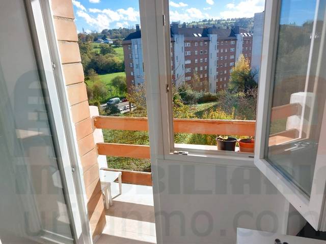 Piso en Venta en Calle Vetusta en Fozaneldi - Tenderina