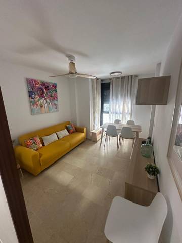 Piso en Alquiler en Acceso Hospital Civil en Los Castillejos - La Trinidad