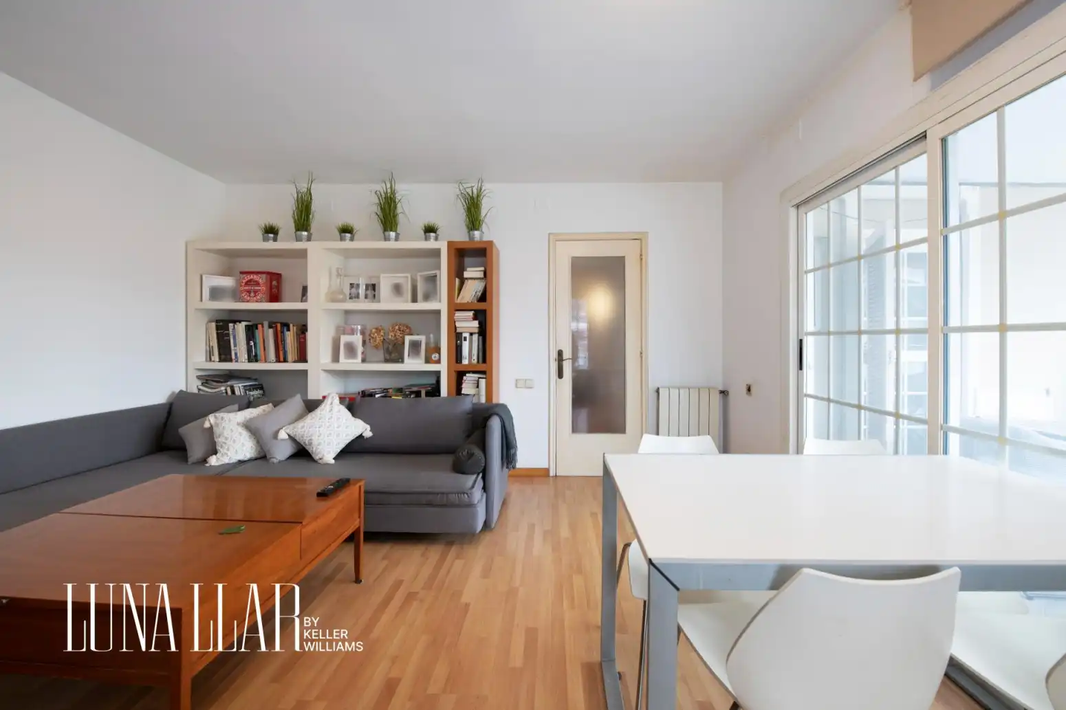 Living room of Attic for sale in Castelldefels  with Air Conditioner, Heating and Parquet flooring