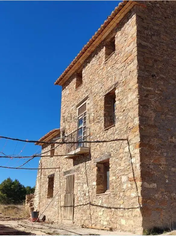 Vista exterior de Finca rústica en venda en Zucaina