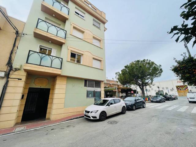 Piso en Venta en Calle Iglesia en Rincón de Seca