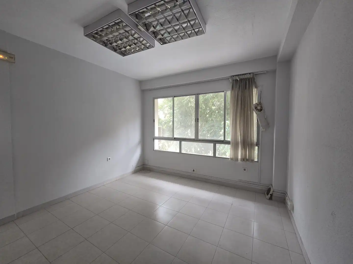 Oficina amb ascensor en venda a Carrer Major 60, imagen 4