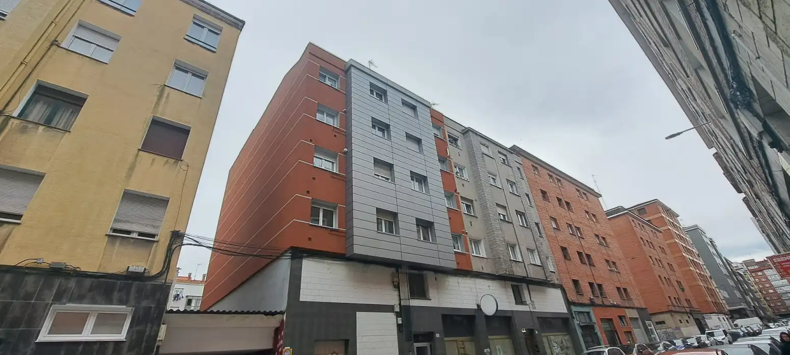 Vista exterior de Pis en venda en Gijón  amb Calefacció i Terrassa