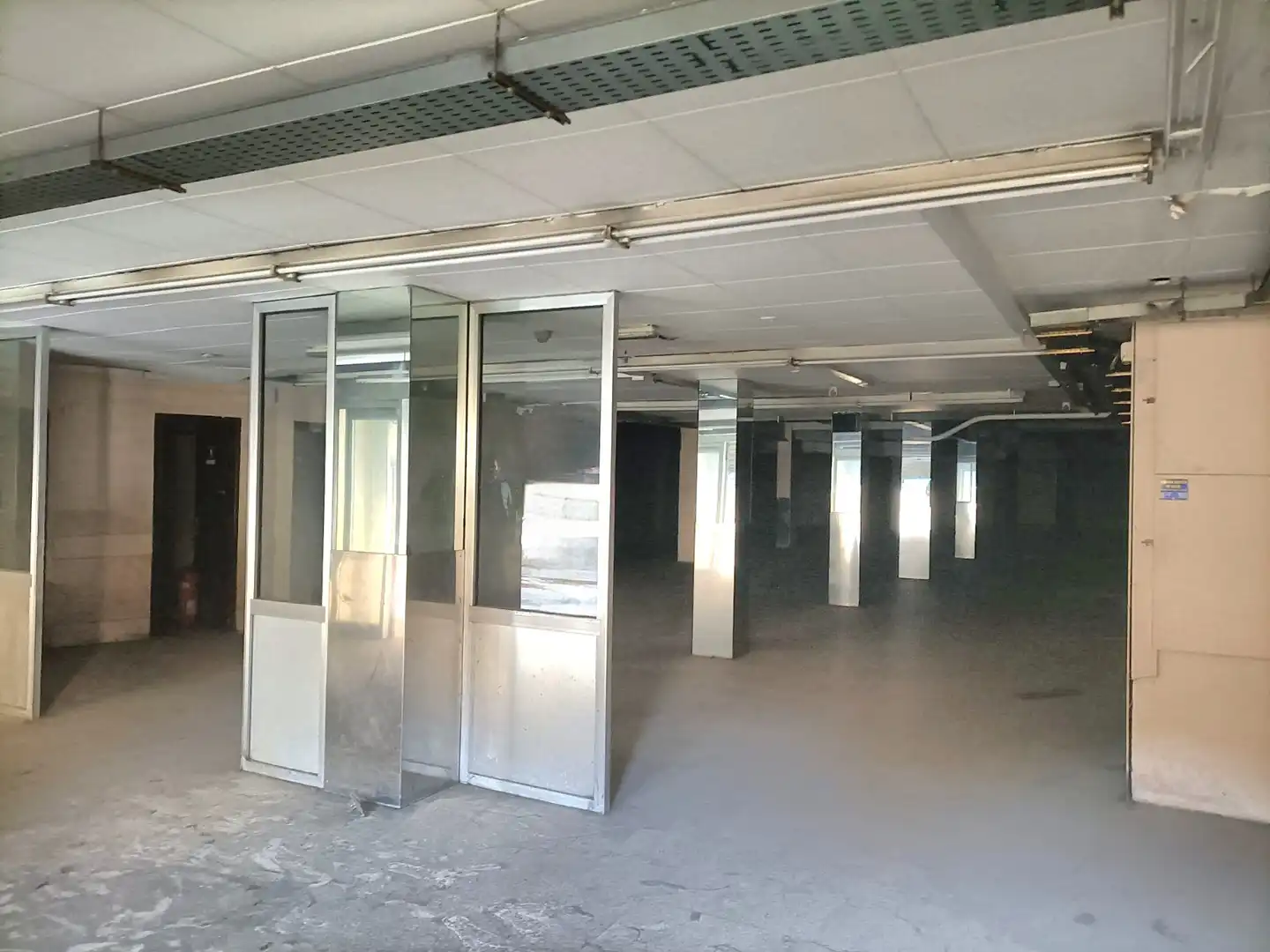 Gewerbefläche zum Verkauf in Carrer d'Osca