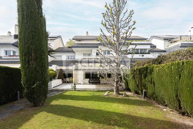 Casa adosada en Venta en Carrer dels Cavallers en Pedralbes