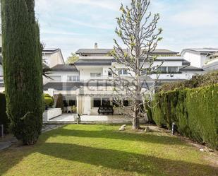 Garden of Single-family semi-detached for sale in  Barcelona Capital  with Air Conditioner, Heating and Private garden