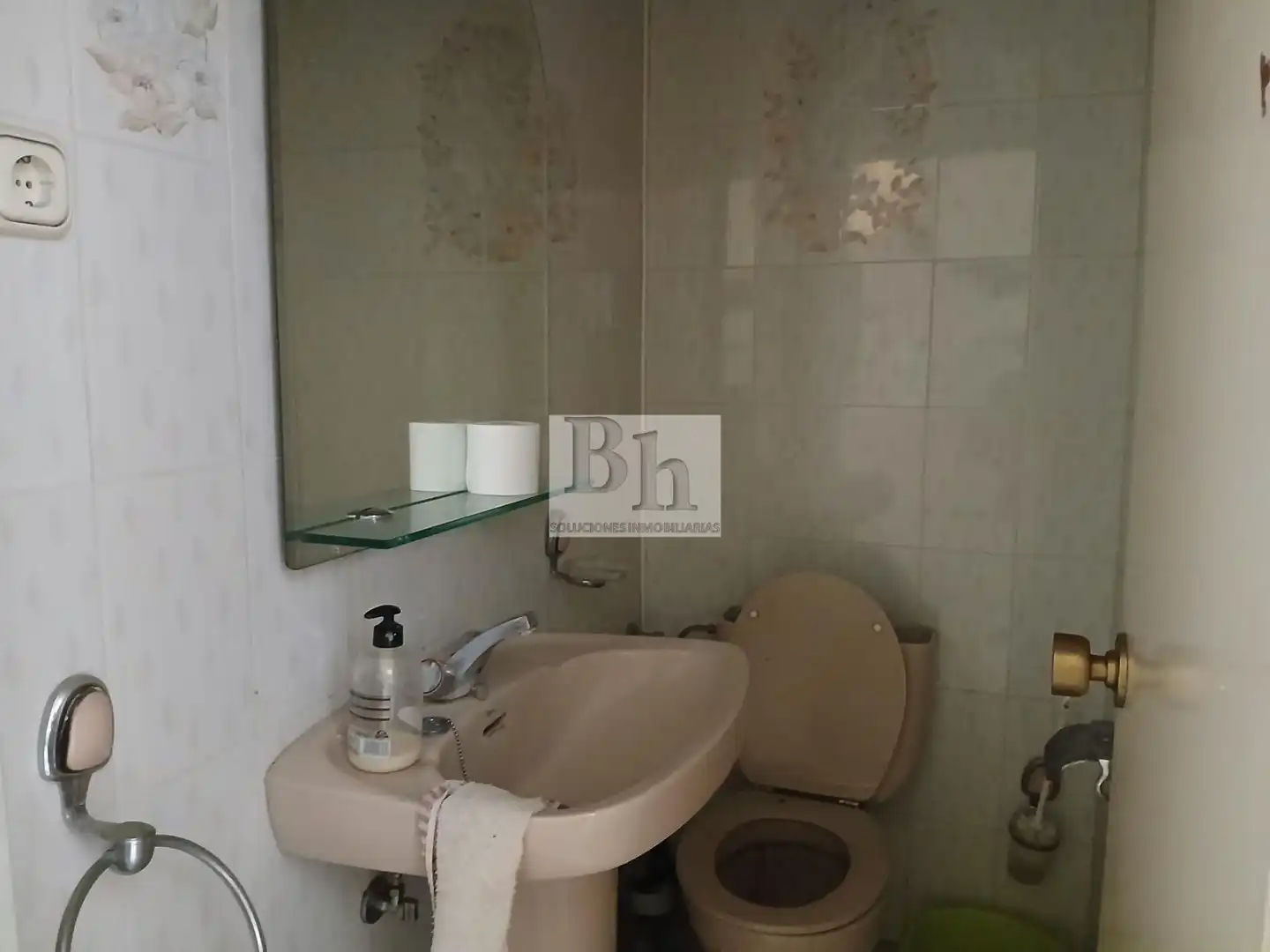 Bathroom of Flat for sale in Torremolinos