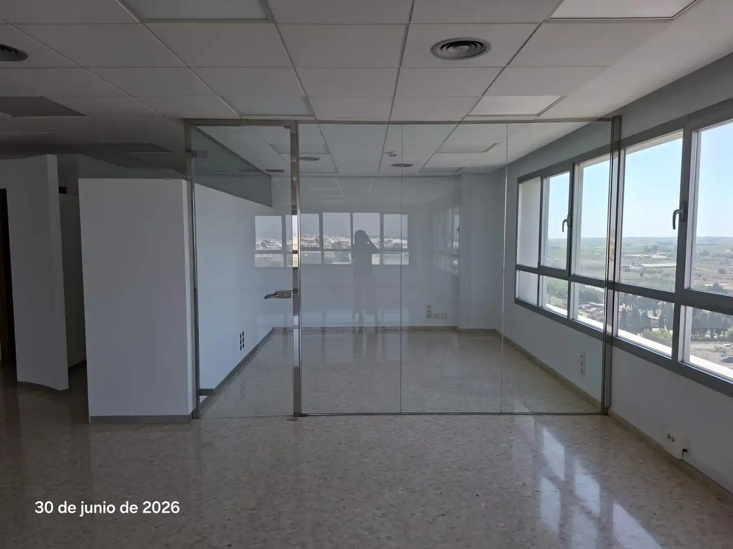 Oficina de alquiler en Massanassa