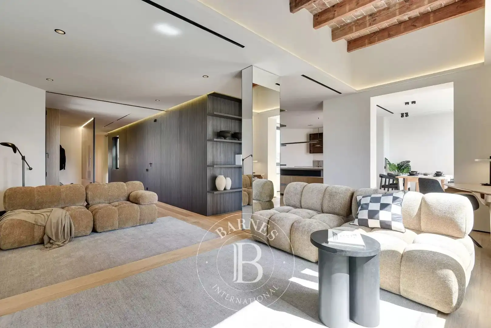 Wohnzimmer von Dachboden zum Verkauf in Barcelona mit Klimaanlage, Heizung und Terrasse