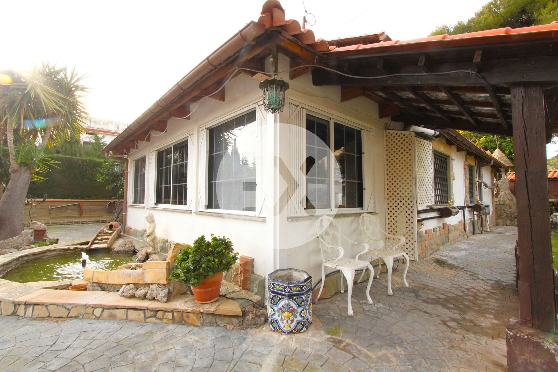 Vista exterior de Casa o xalet en venda en Castelldefels amb Aire condicionat, Calefacció i Jardí privat