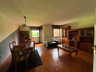 Terraced house with balcony for sale in N/A