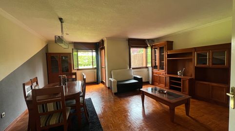 Foto 2 de Casa adosada en venta en N/a, -1, La Fresneda, Siero