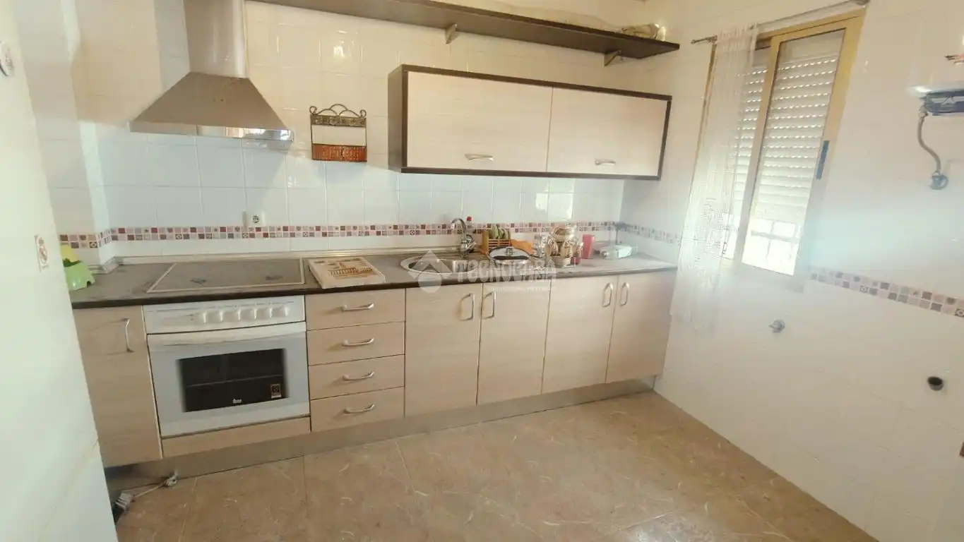 Küche von Wohnung zum Verkauf in Cantillana mit Klimaanlage und Heizung
