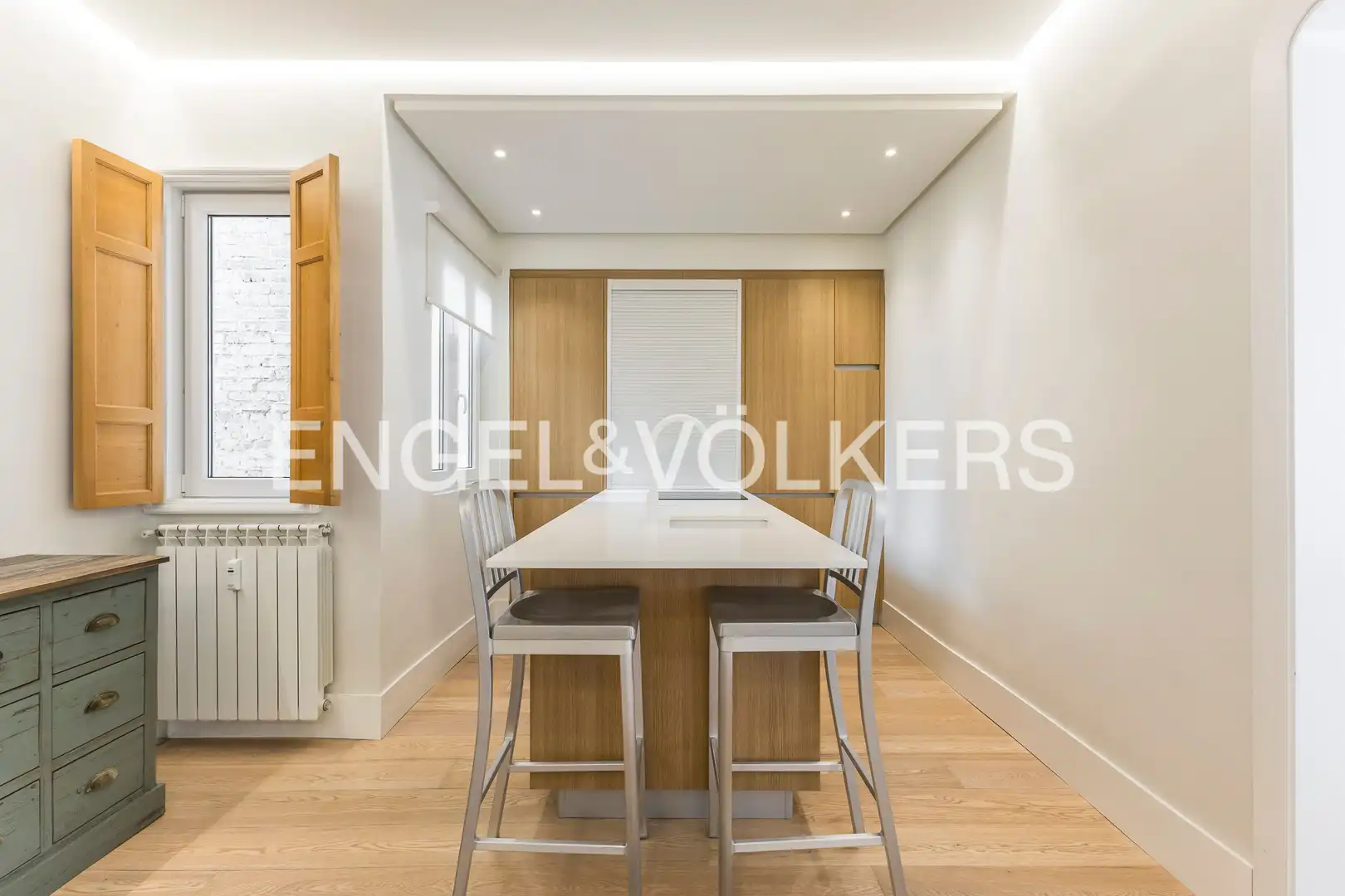 Comedor de Piso de alquiler en Madrid con Aire acondicionado, Calefacción y Amueblado