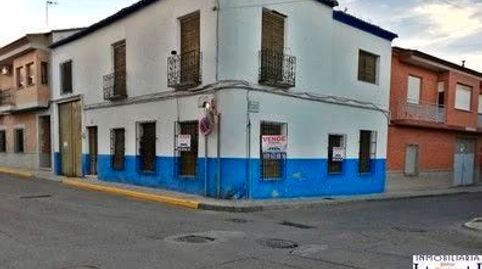 ¡¡ OFERTA !! CASA EN MORA ZONA CÉNTRICA Y IDOS CALLES