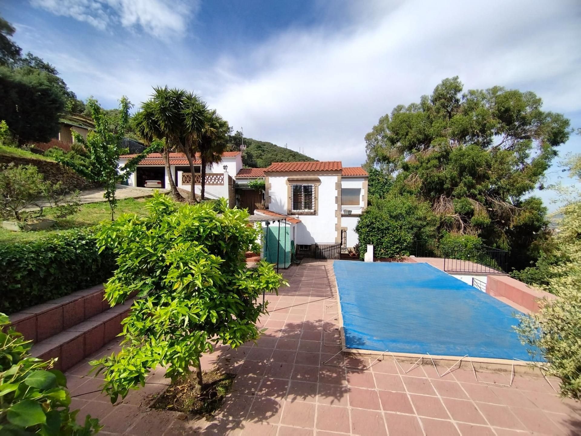 Garden of House or chalet for sale in Plasencia  with Air Conditioner, Heating and Private garden