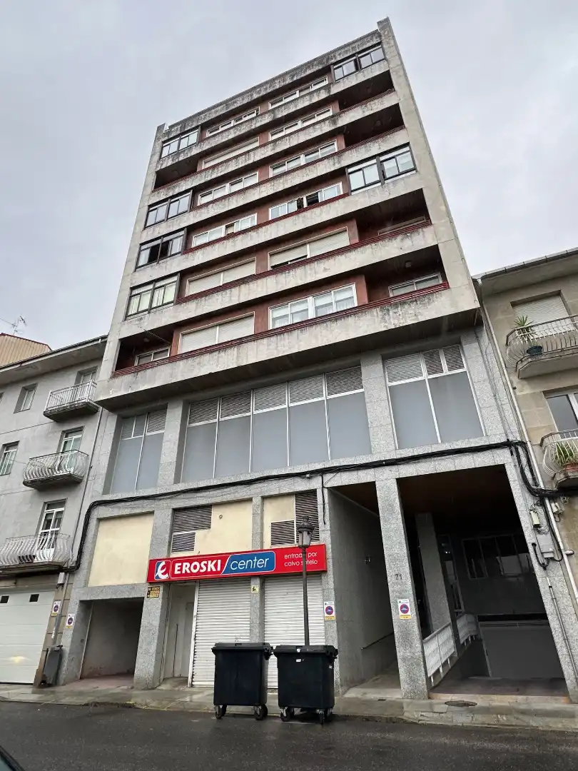 Pis amb ascensor en venda a Avenida Julio Rodríguez Soto 71