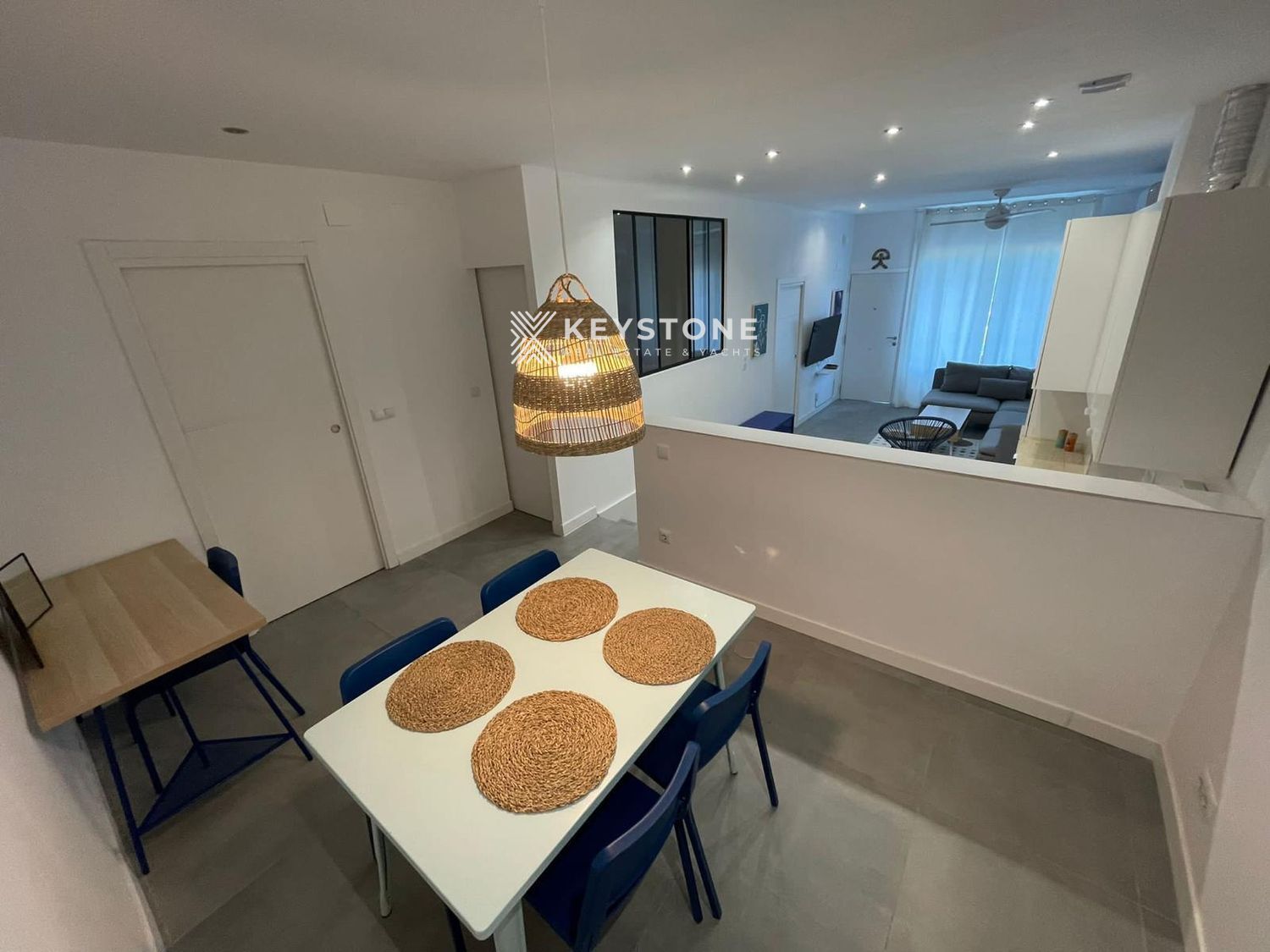 Comedor de Piso de alquiler en Alicante / Alacant con Aire acondicionado y Amueblado