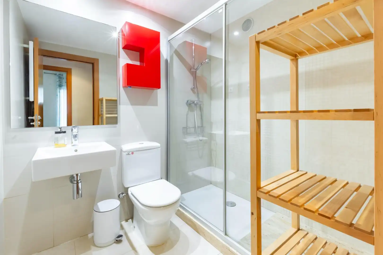 Bathroom of Flat for rent in Sant Cugat del Vallès  with Private garden, Parquet flooring and Terrace