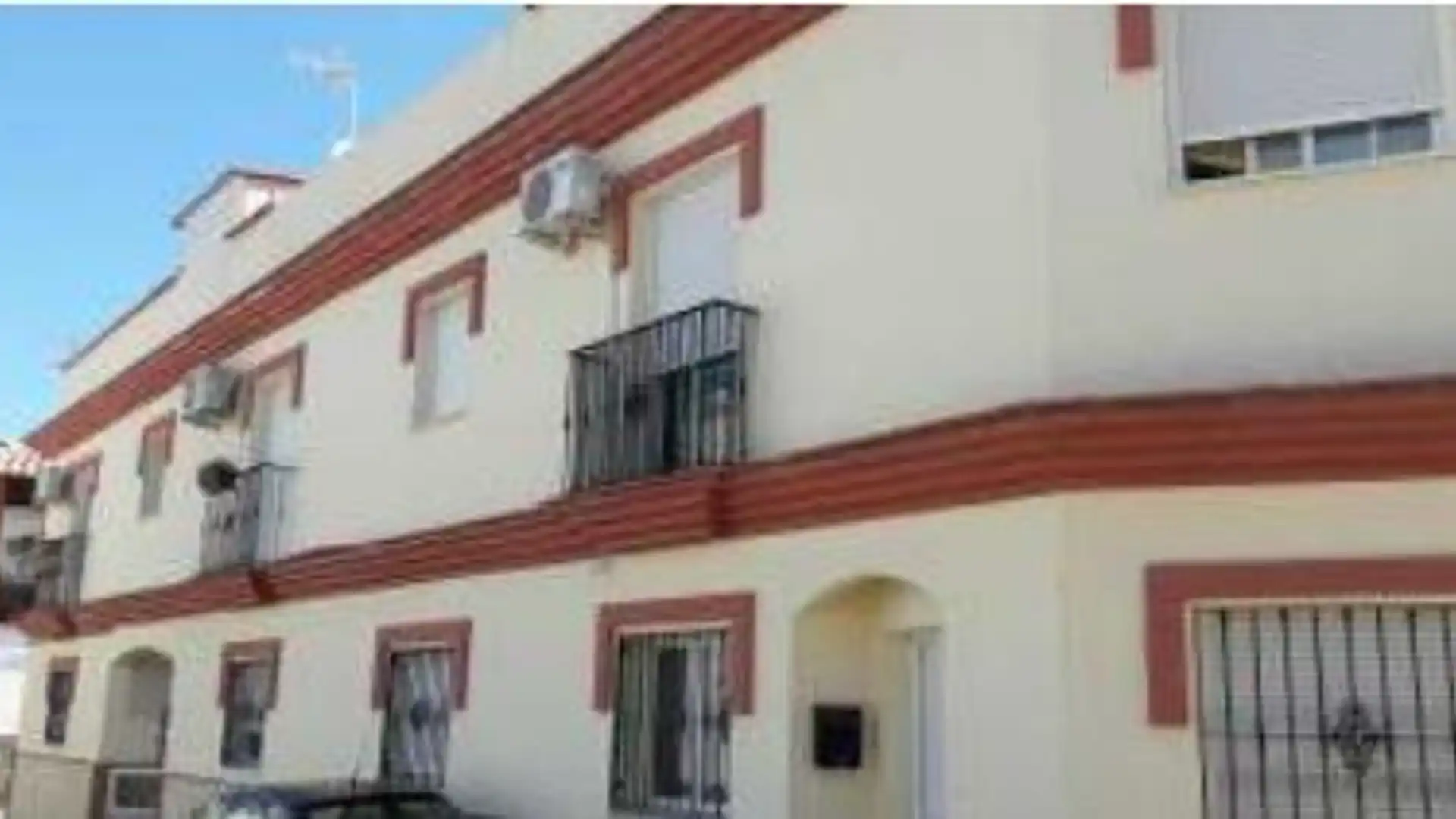 Vista exterior de Piso en venta en Pizarra